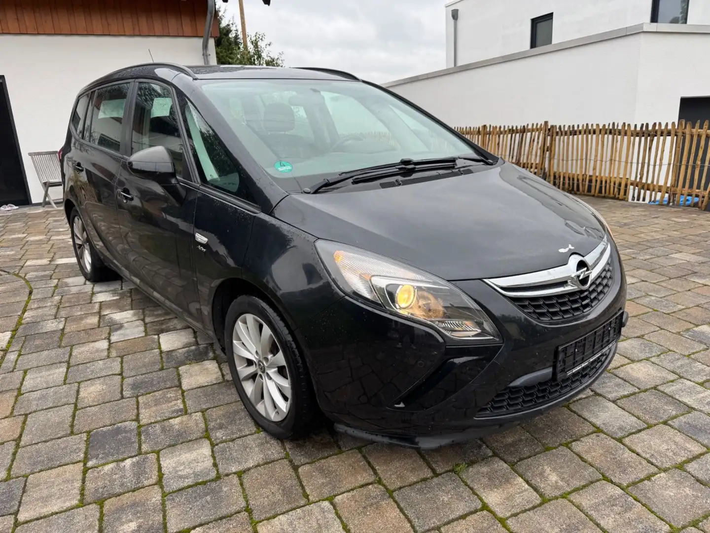 Opel Zafira C Tourer Active 1.4 EcoTec Klima Schwarz - 1