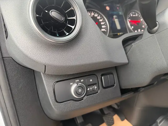 Mercedes-Benz Sprinter 317 CDI Pritsche Std. 3500kg AHV Last Ansicht 21