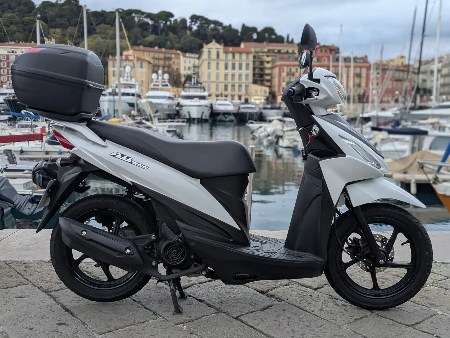 Suzuki Address Bianco - 2