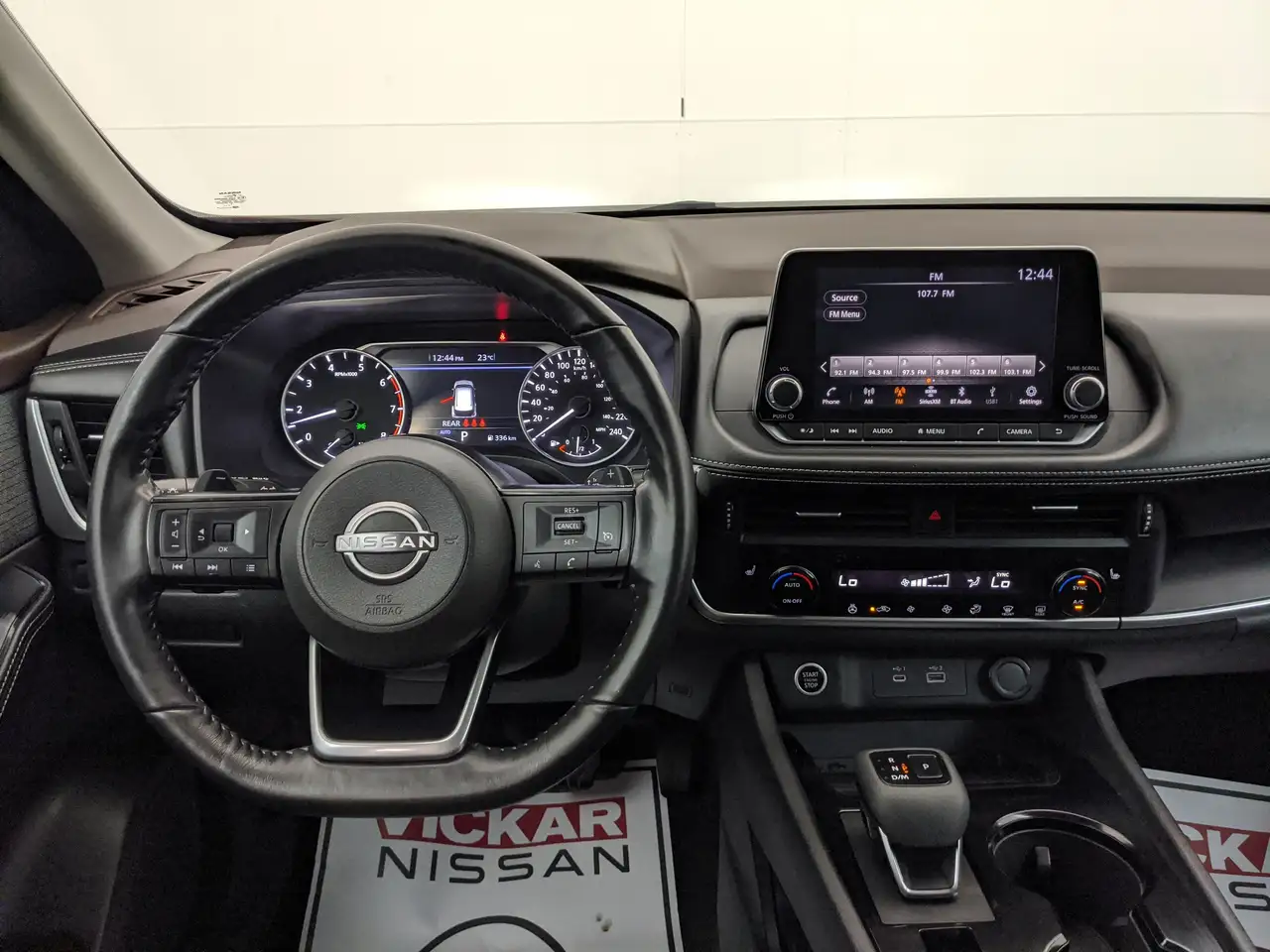 Nissan Rogue fotografie Nissan Rogue