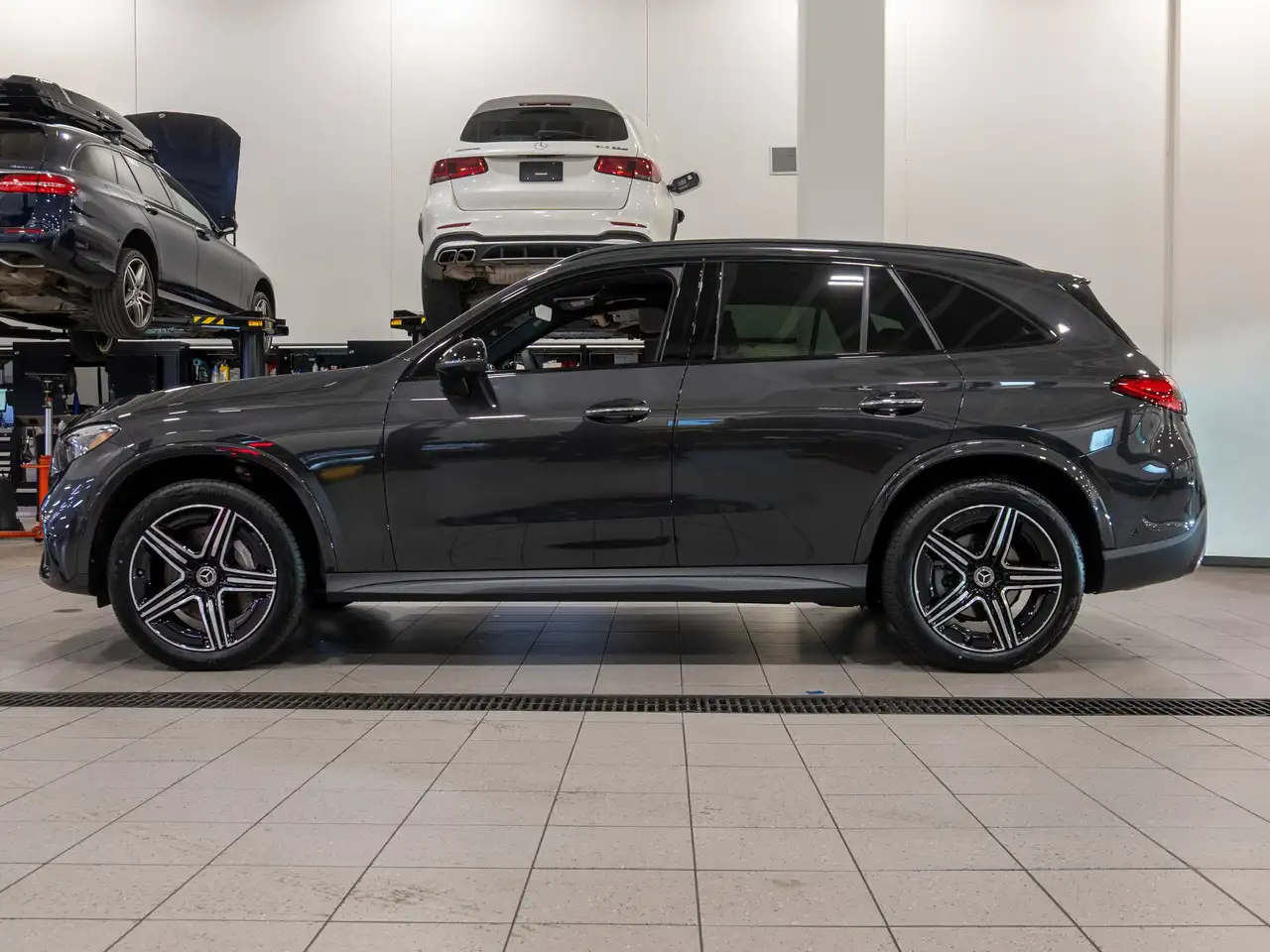 Mercedes-Benz GLC снимка Mercedes-Benz GLC