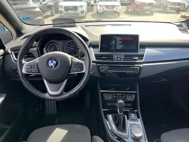 BMW 2 Series view 7