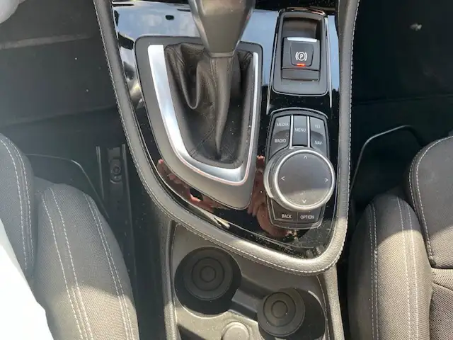 BMW 2 Series view 14