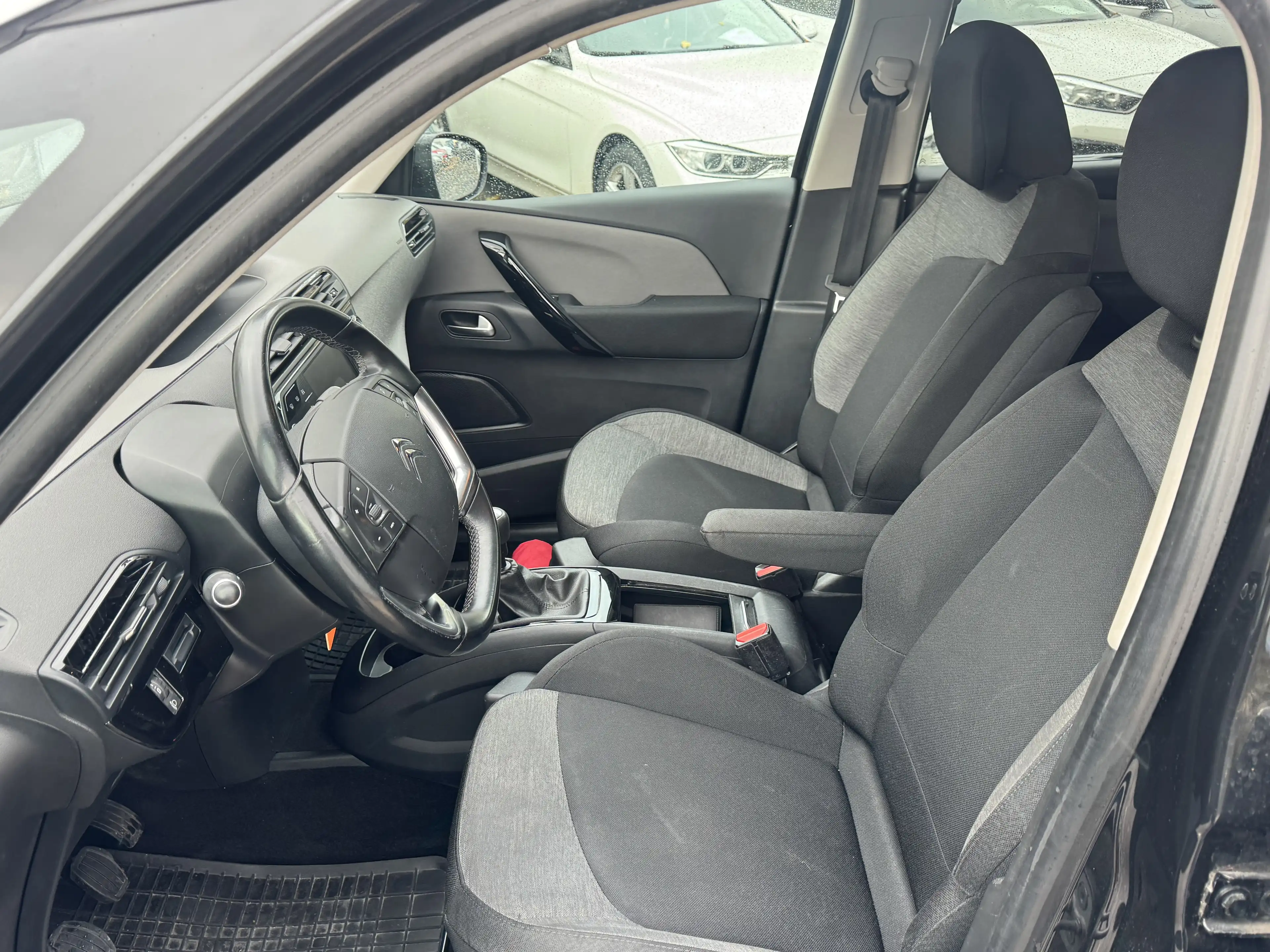 Citroen Grand C4 Picasso BlueHDi 120 FEEL 7 places — photo 14