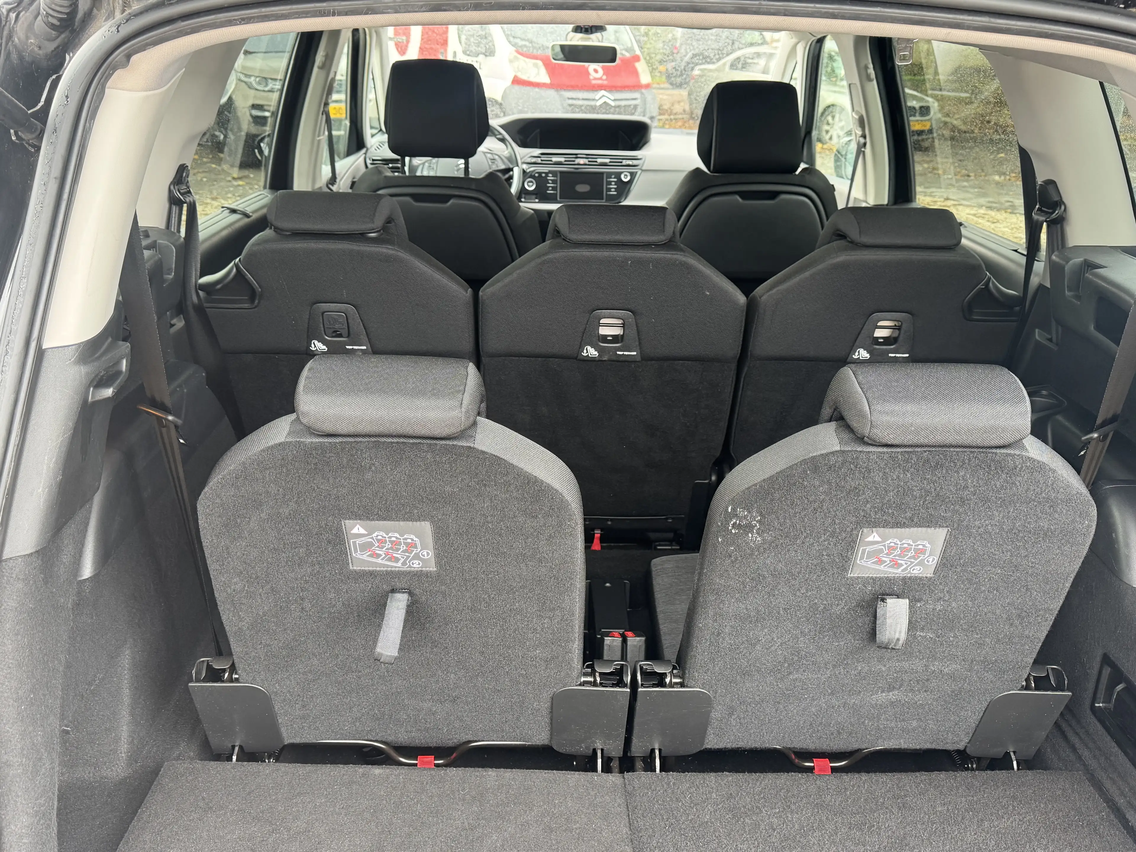 Citroen Grand C4 Picasso BlueHDi 120 FEEL 7 places — photo 8
