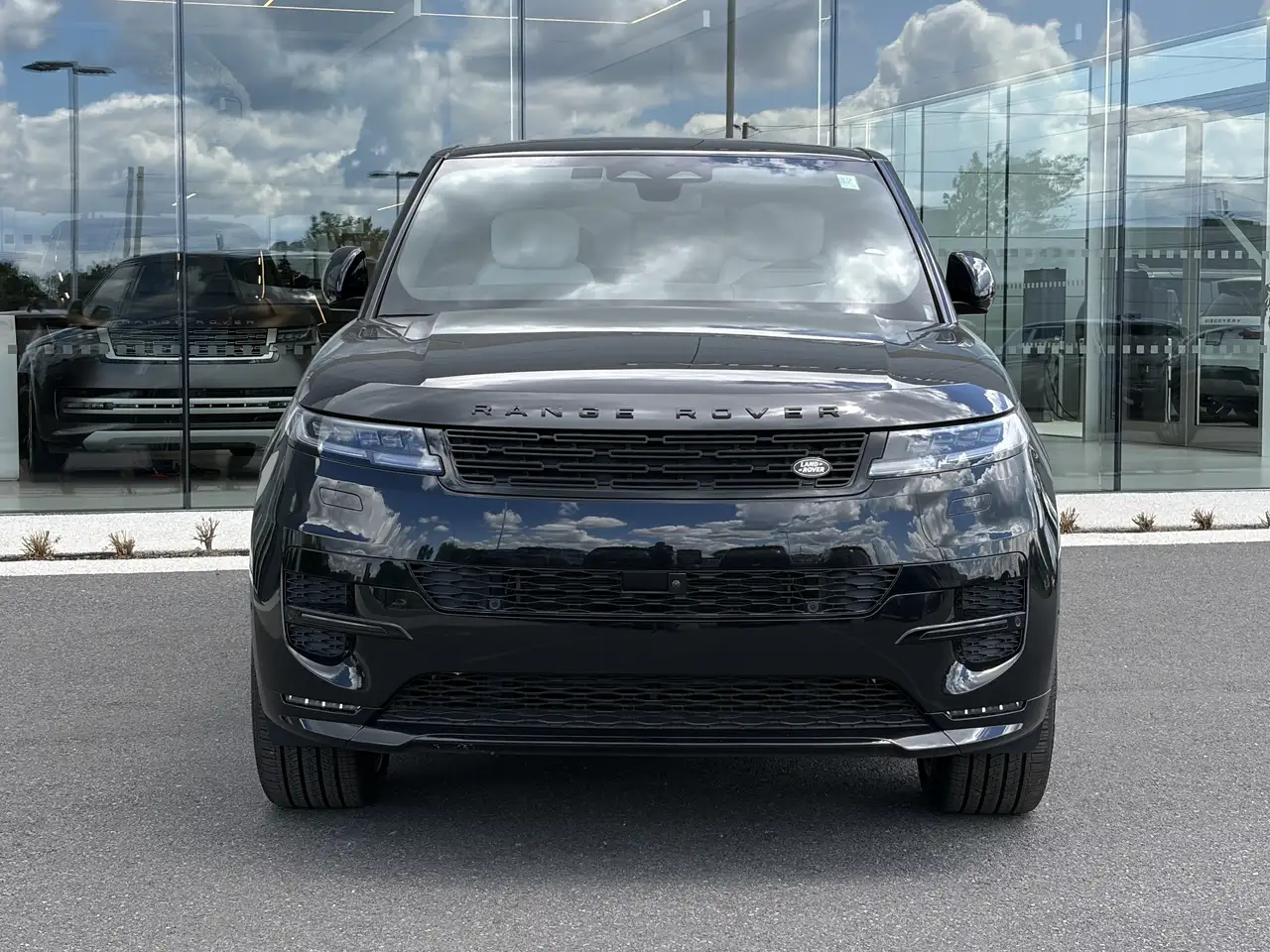 Land Rover Range Rover Sport снимка Land Rover Range Rover Sport