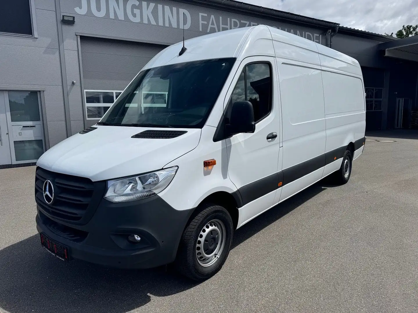 Mercedes-Benz Sprinter 317 CDI Maxi Lang Hoch Klima MBUX Wit - 1