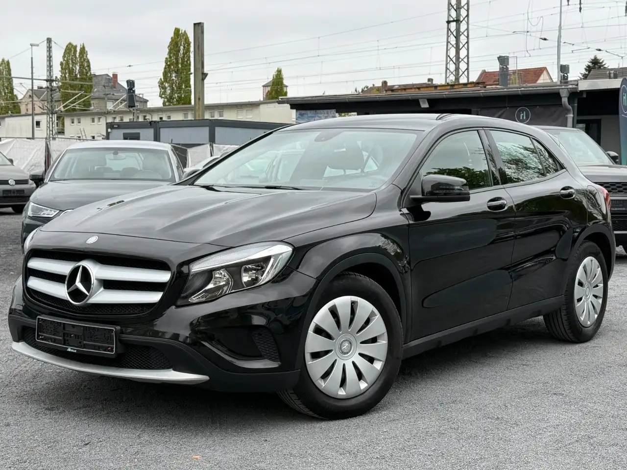 Mercedes-Benz GLA 180