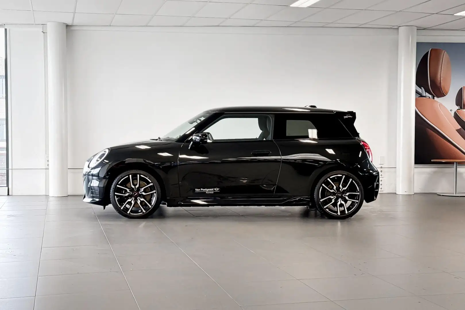 MINI John Cooper Works 3-deurs E Cooper 40.7 kWh | JCW | Harman Kardon | Černá - 2