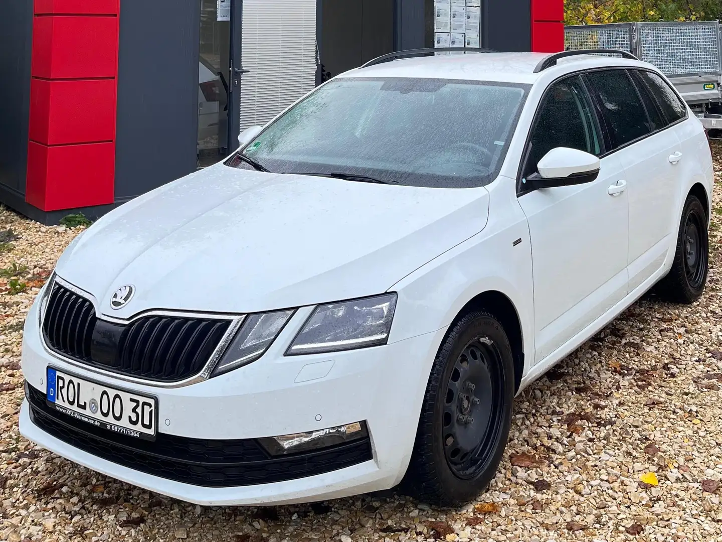 Skoda Octavia Clever Blanc - 1