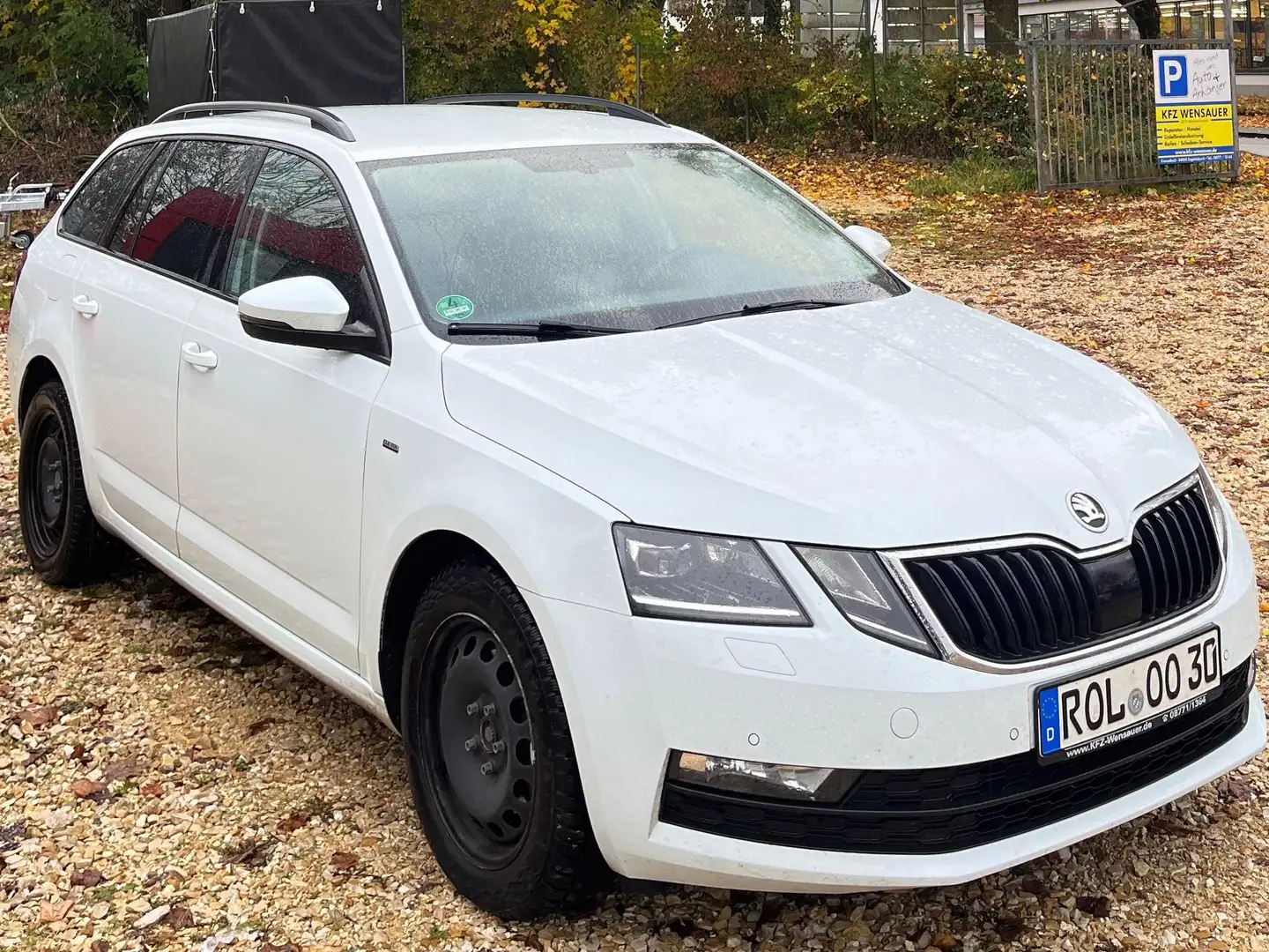 Skoda Octavia Clever Blanc - 2
