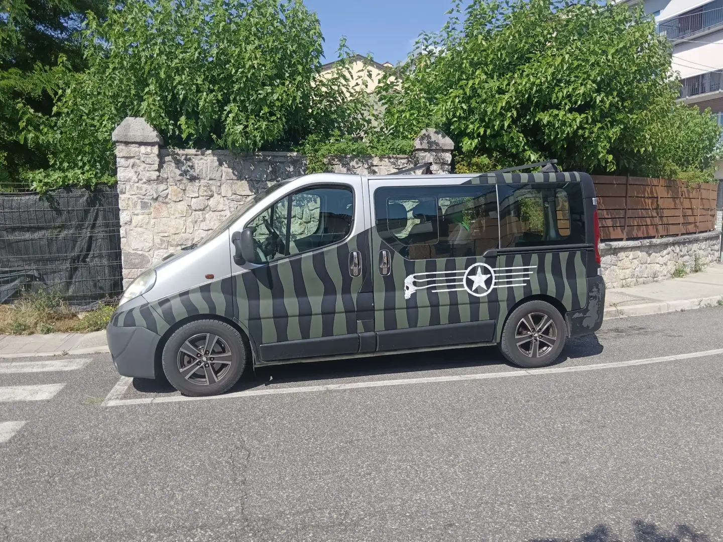 Opel Vivaro 8 posti omologato per 9 - 1