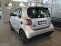 smart forTwo EQ 22kW-LADER+LED+PANO+SITZHEIZUNG+NAVI++ Argent - thumbnail 3