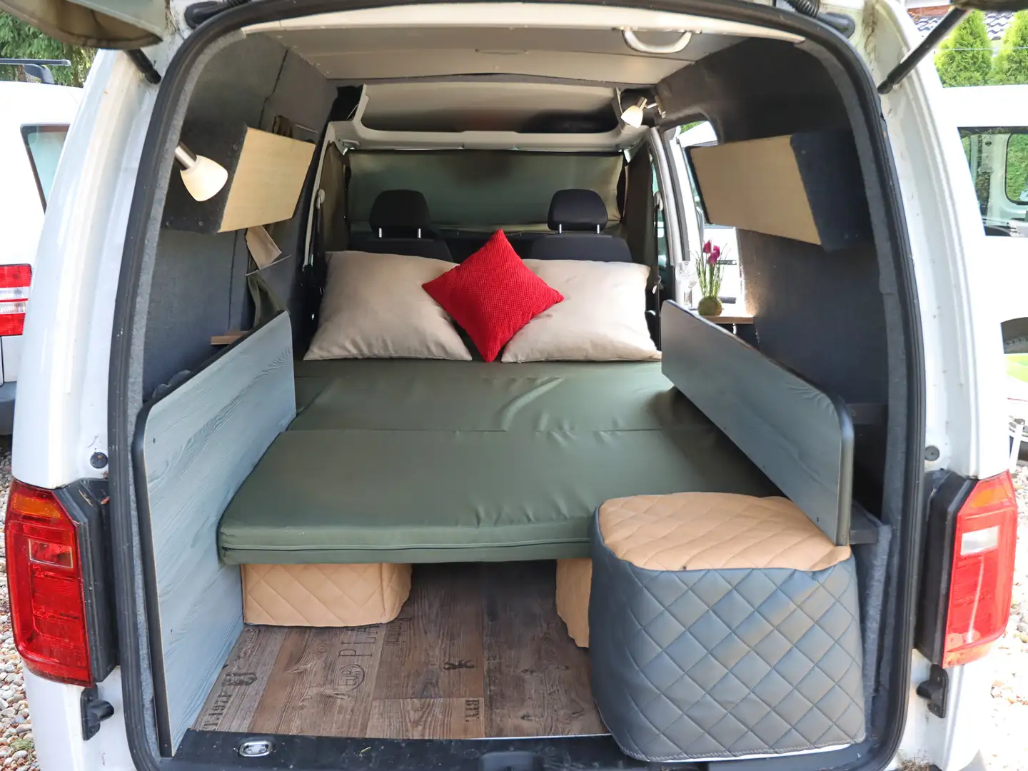 Volkswagen VW Caddy 4 TDI Maxi Camper NEU ! mit viel Platz+WC - 2