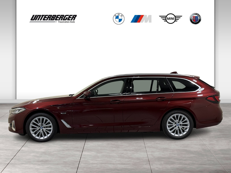 BMW 530 e xDrive Touring Luxury ACC 360 HUD HK Memory — photo 2