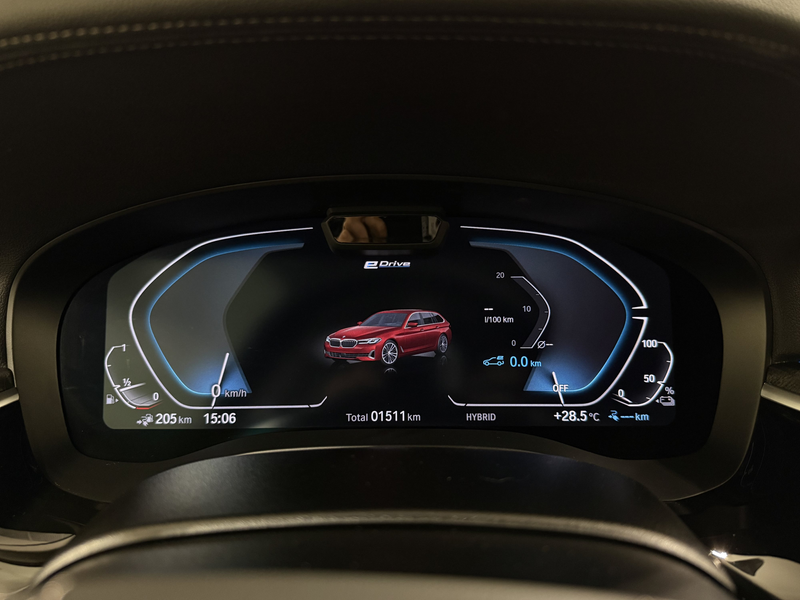 BMW 530 e xDrive Touring Luxury ACC 360 HUD HK Memory — photo 12
