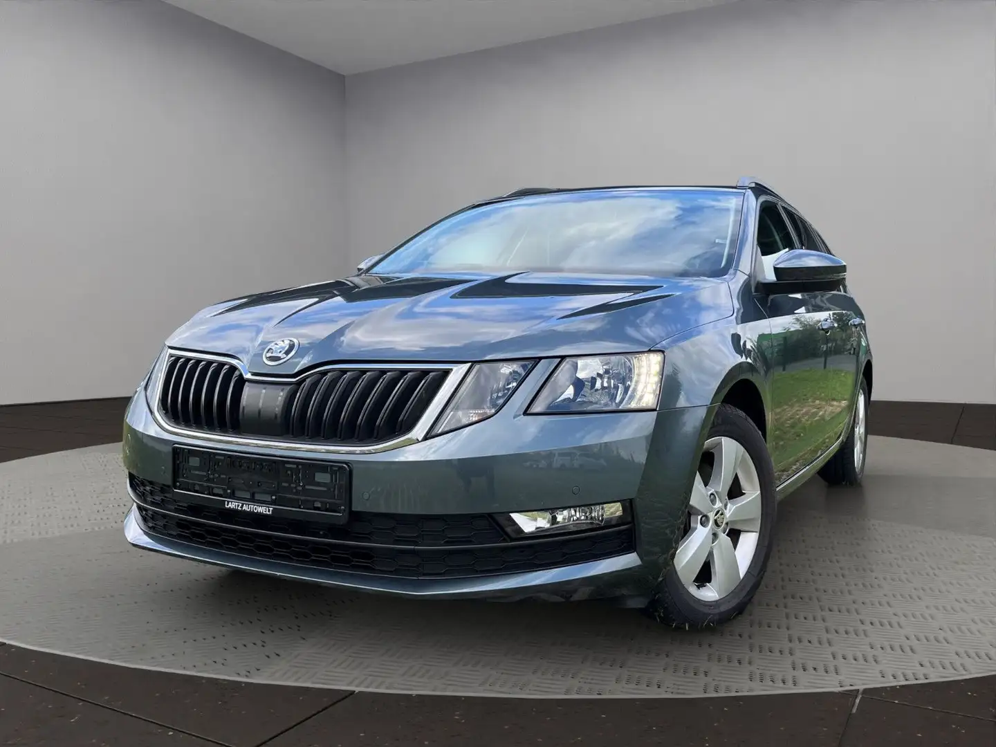 Skoda Octavia Combi Ambition,SHZ,Temp.,Carplay,Navi Gris - 1
