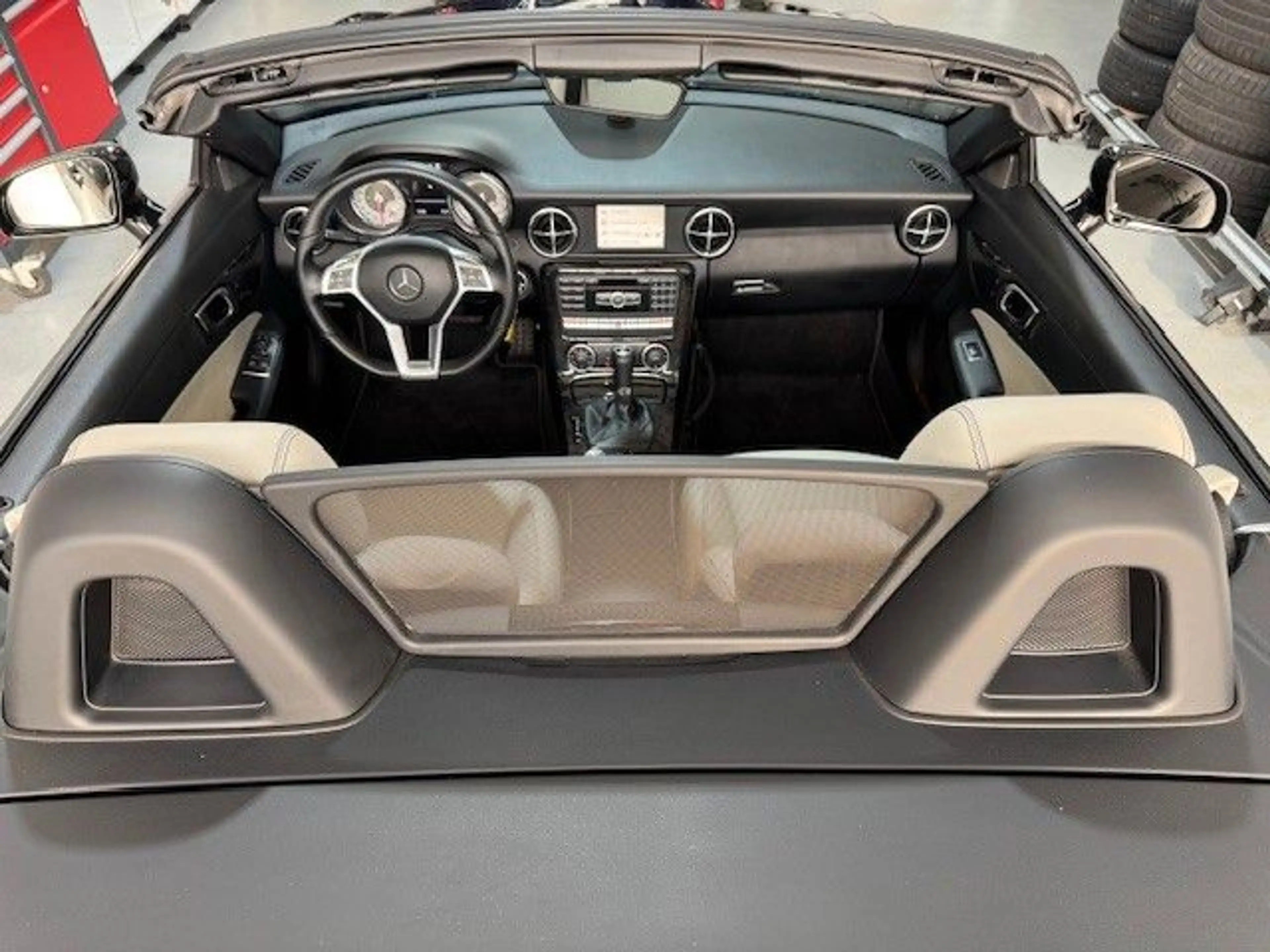 Mercedes-Benz SLK 200 AUTOM,NAVI,LEDER,SITZH,AIRSCARF — photo 9
