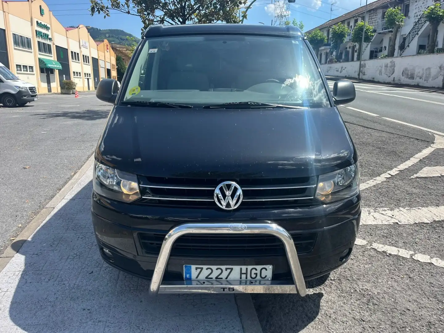 Volkswagen T5 California 2.0TDI Beach T.Elevable 140 Negro - 2