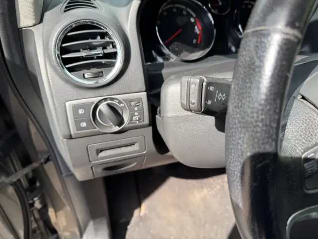 Opel Antara view 18