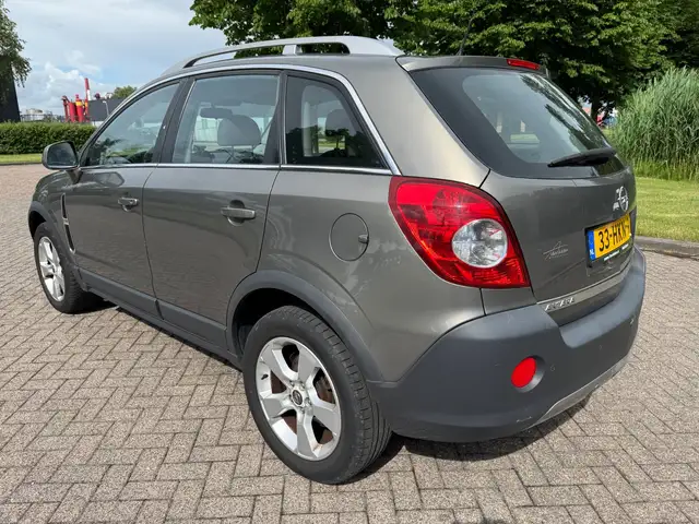 Opel Antara view 8