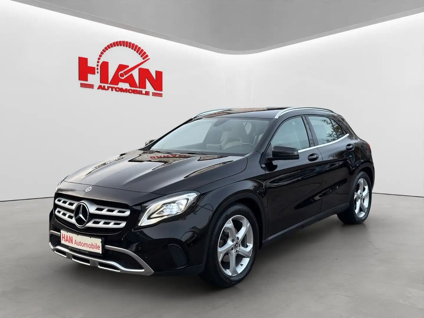 Mercedes-Benz GLA 200 CDI 4-MATIC/Navi/LED/AHK/SHZ/PDC Schwarz - 2