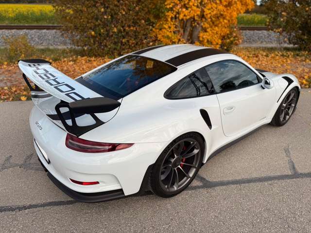 Imagine Porsche 911 GT3 RS 991.1