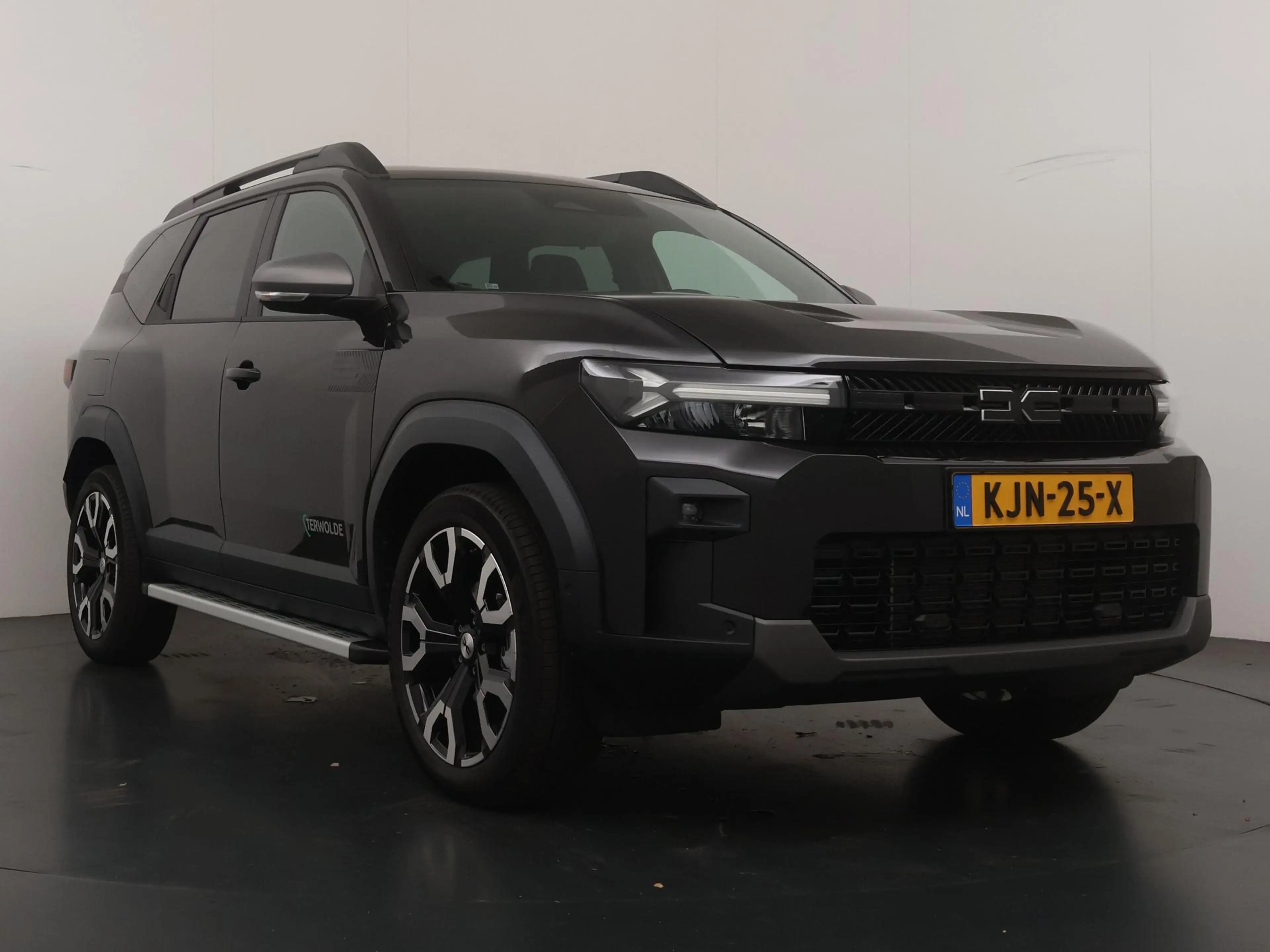 Dacia Bigster 1.8 Hybrid 155 Expression | Pack Assist | Noir Nac — photo 7