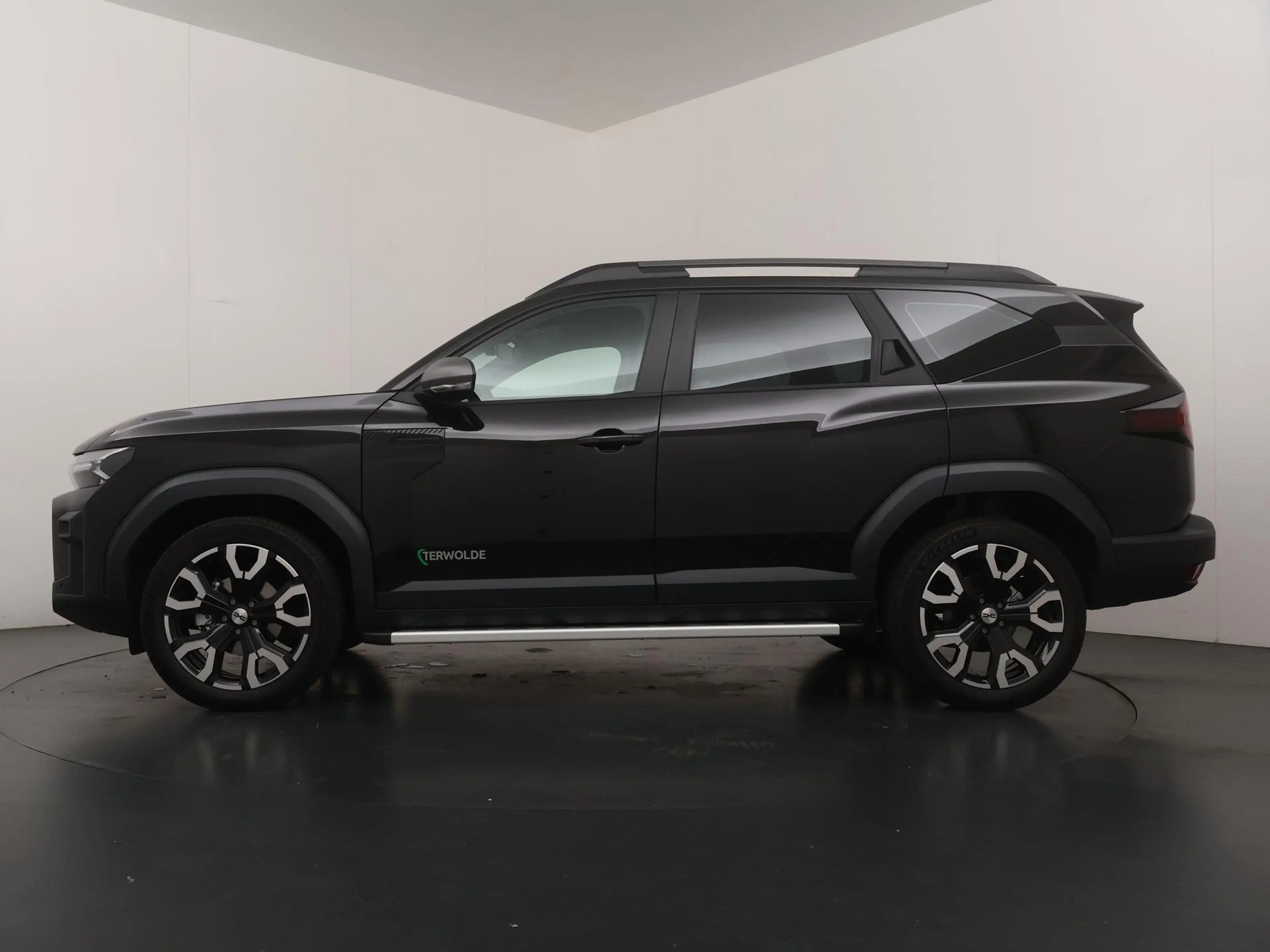 Dacia Bigster 1.8 Hybrid 155 Expression | Pack Assist | Noir Nac — photo 2