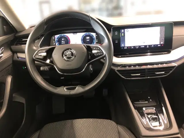 Skoda Octavia view 8