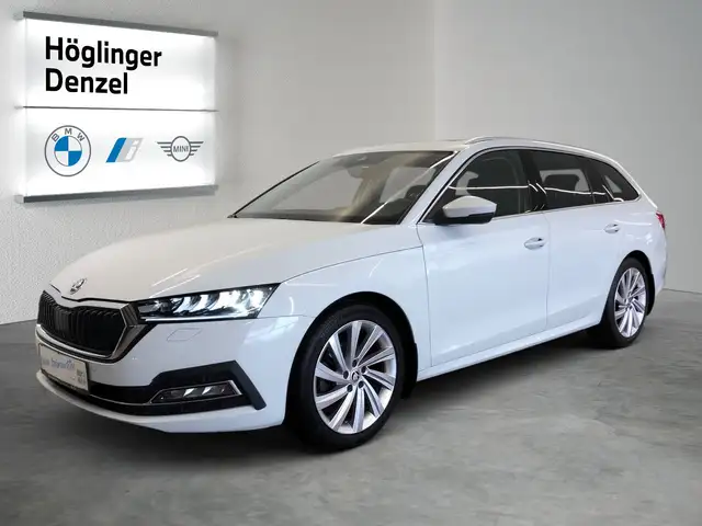 Skoda Octavia view 2