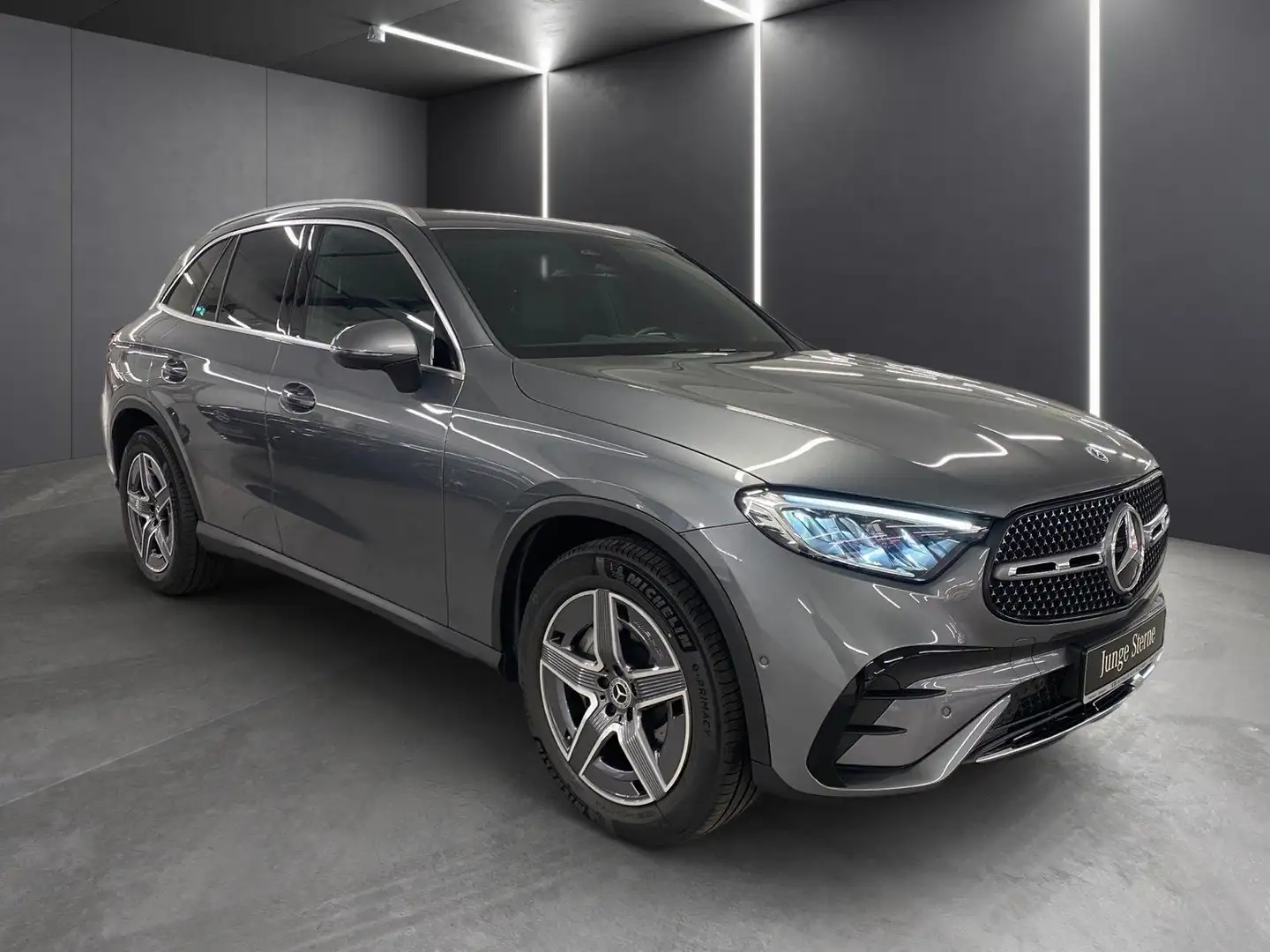 Mercedes-Benz GLC 300 4M AMG*AHK*Totwinkel*Kamera*Memory*LED* Grau - 2