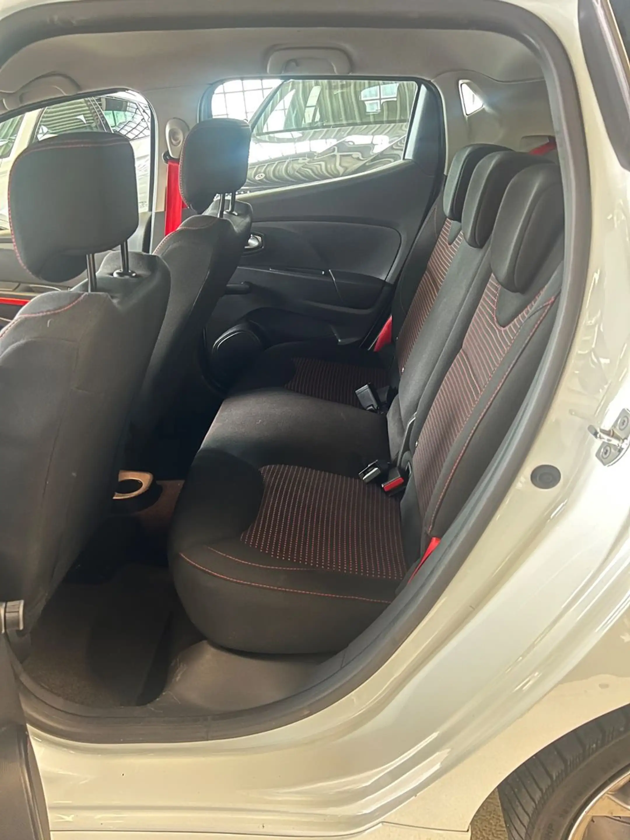 Renault Clio IV RS Renault Sport — photo 14