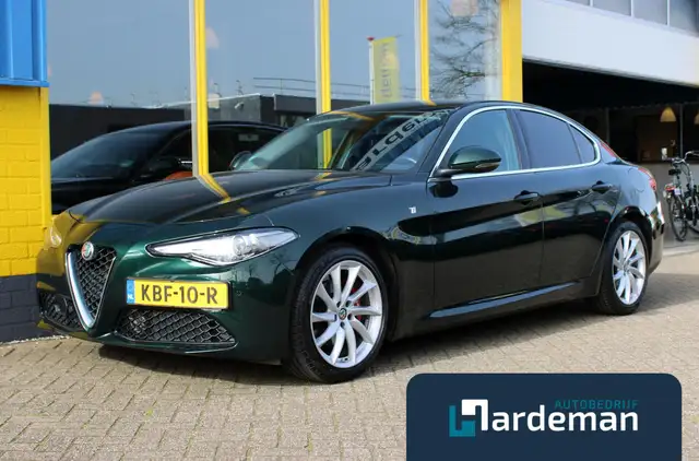 Alfa Romeo Giulia 2.0T TI Verde Visconti Driver Assist.