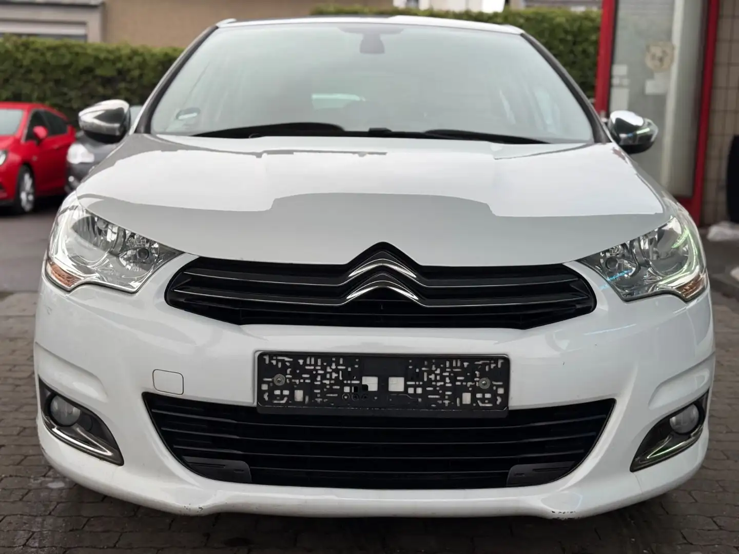 Citroen C4 Lim. Selection KLIMA/SHZ/PDC/ISOFIX/USB/AUX Білий - 2