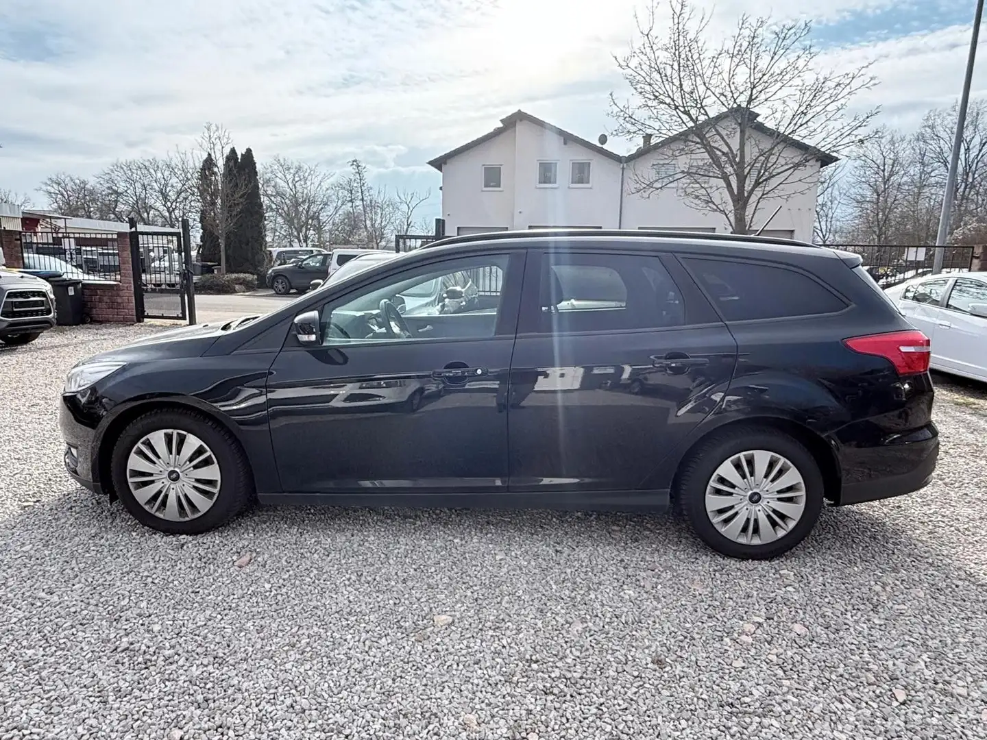 Ford Focus FOCUS BUSINESS*START/STOP*KLIMA*SHZ*TEMPOMAT*PDC Schwarz - 2