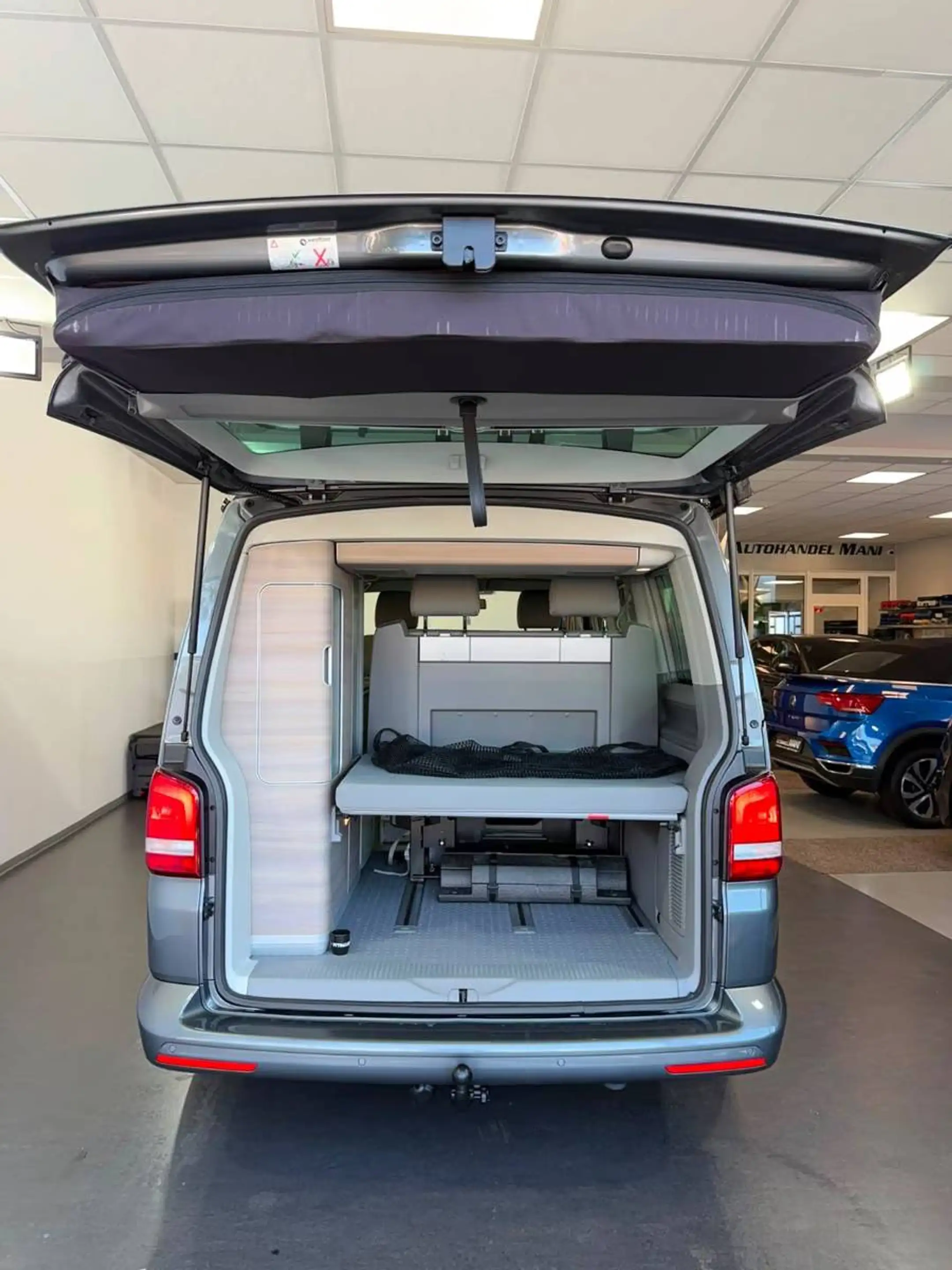 Volkswagen T5 Multivan California Aufstelldach Comfortline — photo 10