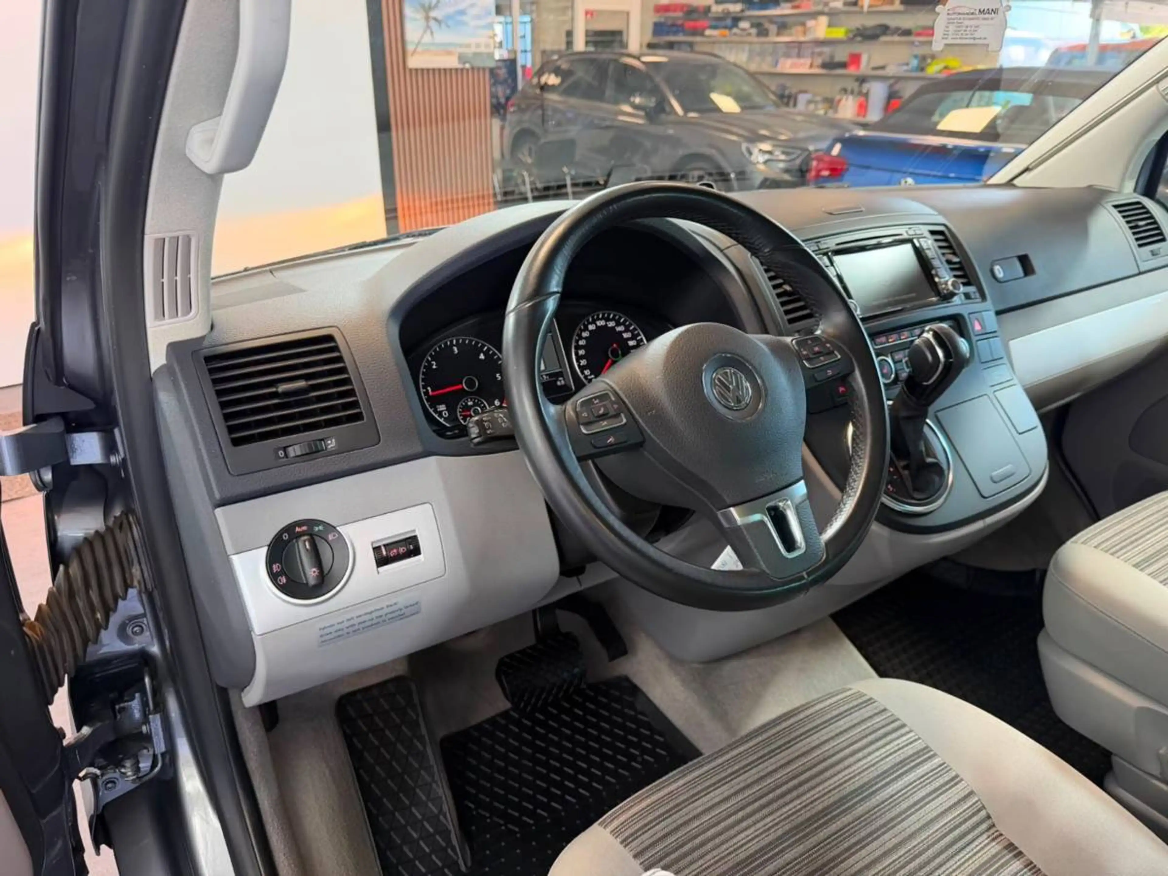 Volkswagen T5 Multivan California Aufstelldach Comfortline — photo 12