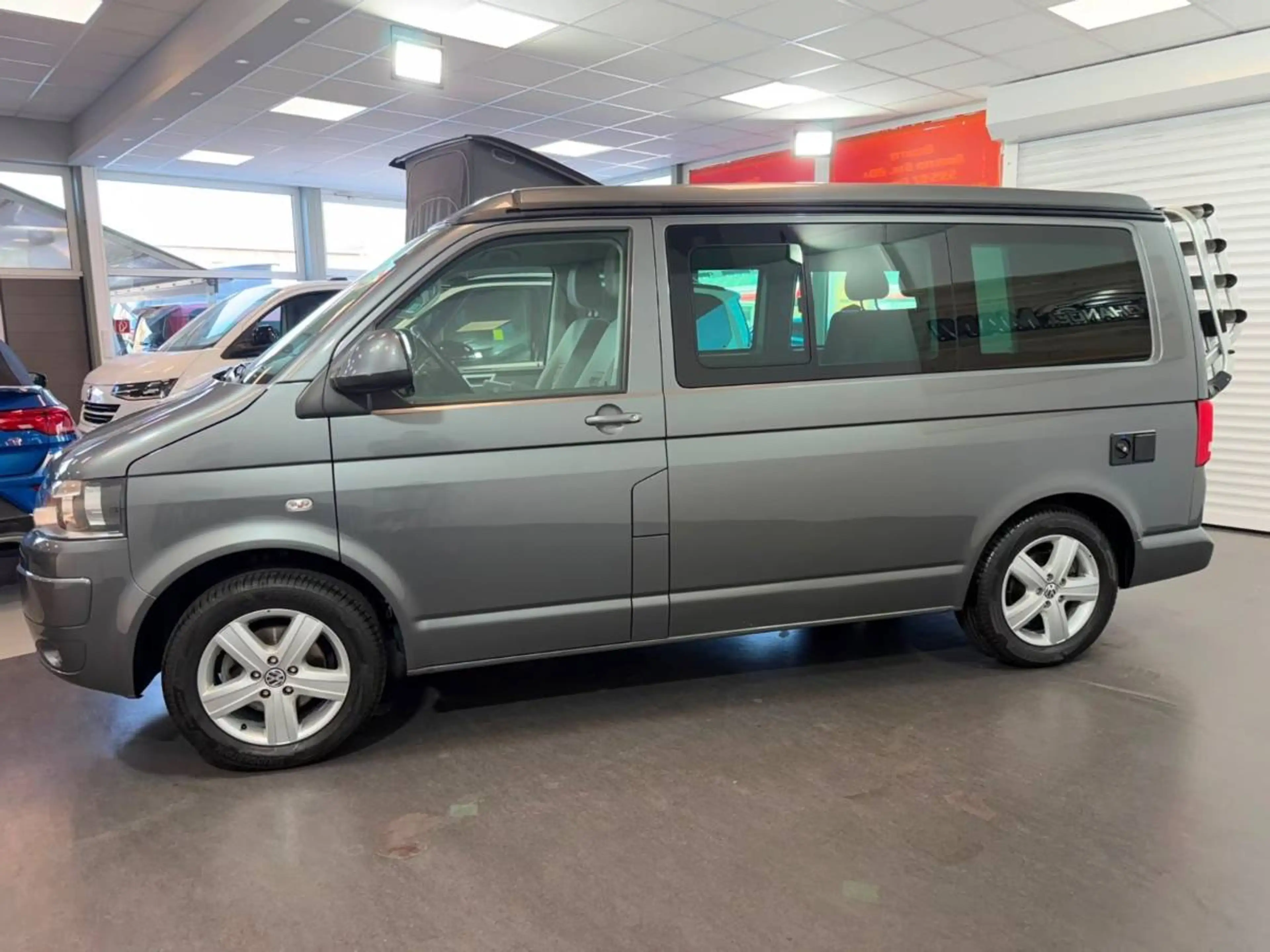 Volkswagen T5 Multivan California Aufstelldach Comfortline — photo 14
