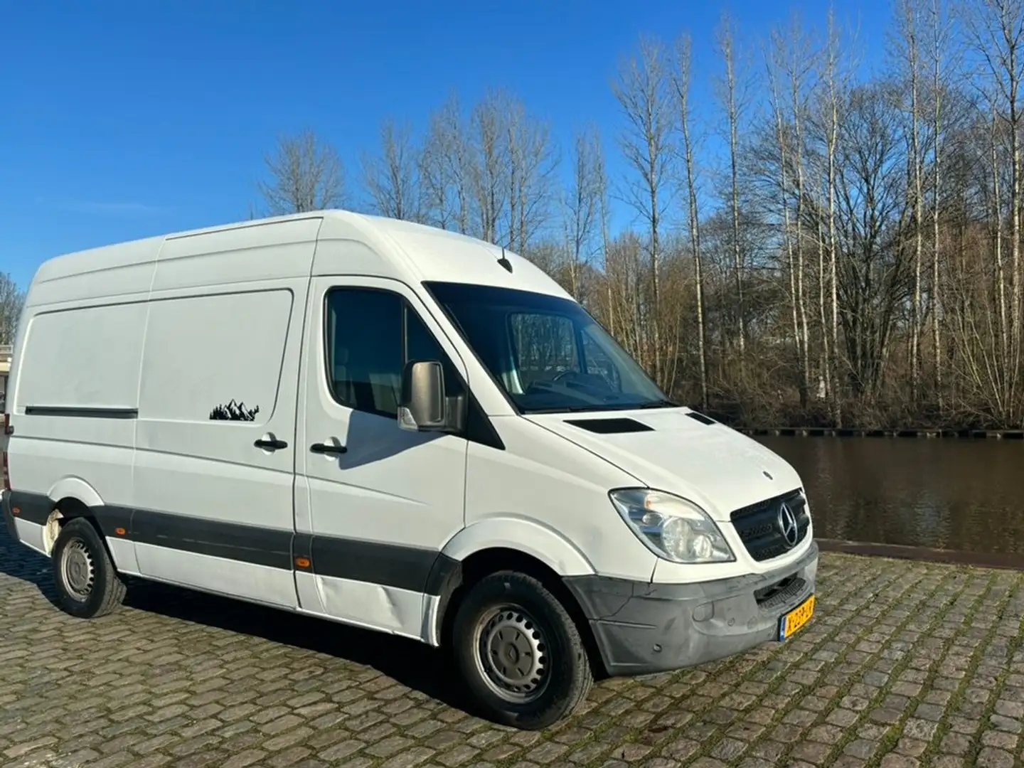 Mercedes-Benz Sprinter Camper Wit - 2