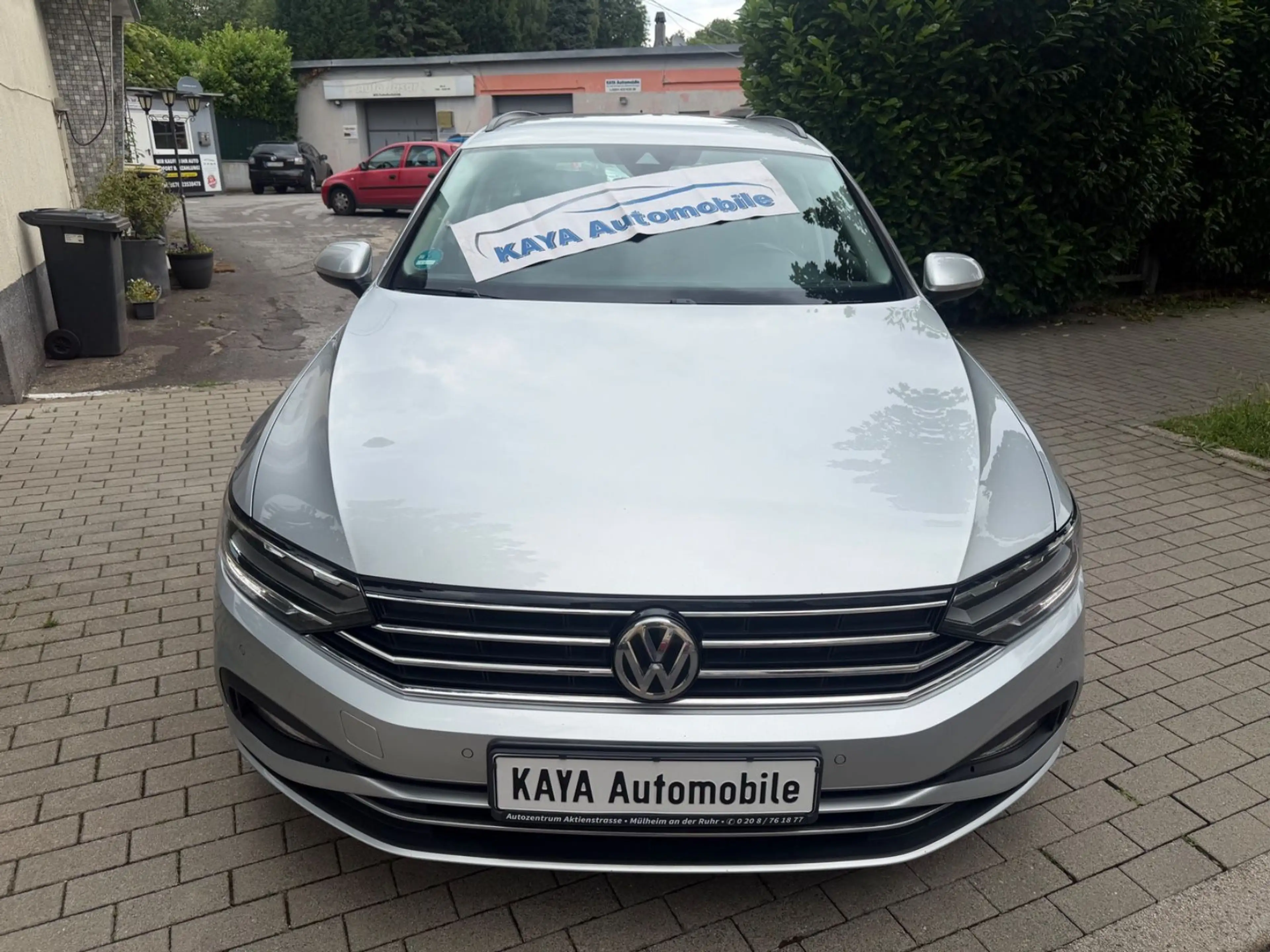 Volkswagen Passat Variant *BUSINESS*TÜV NEU*SHZ*KAMERA*DSG*LED*FACELIFT* — photo 2