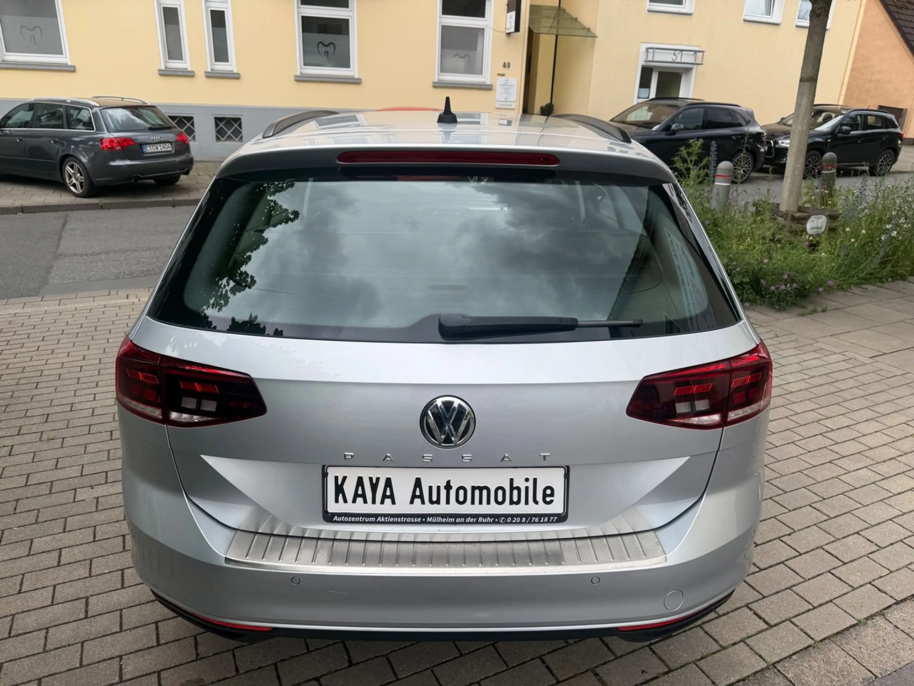 Volkswagen Passat Variant *BUSINESS*TÜV NEU*SHZ*KAMERA*DSG*LED*FACELIFT* — photo 5