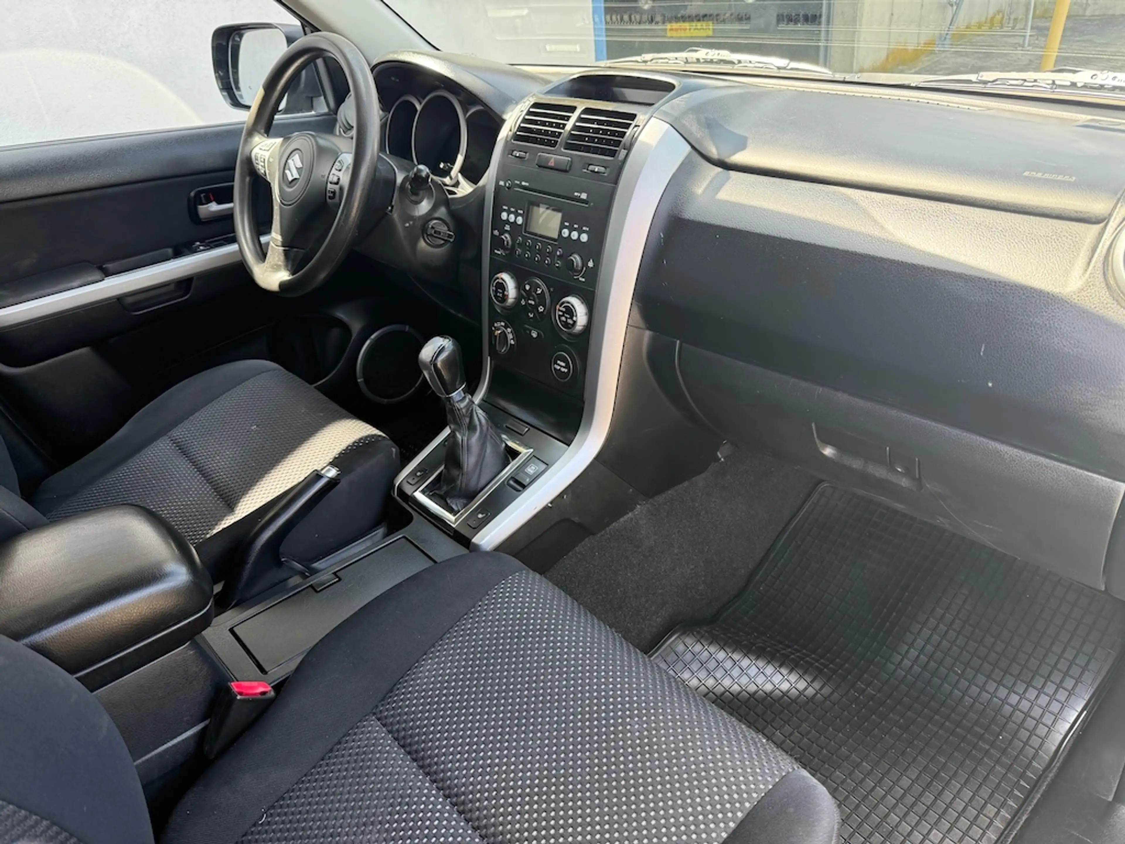 Suzuki Grand Vitara Grand Vitara 1,9 DDiS "deluxe+" *** wenig km !!! — photo 13