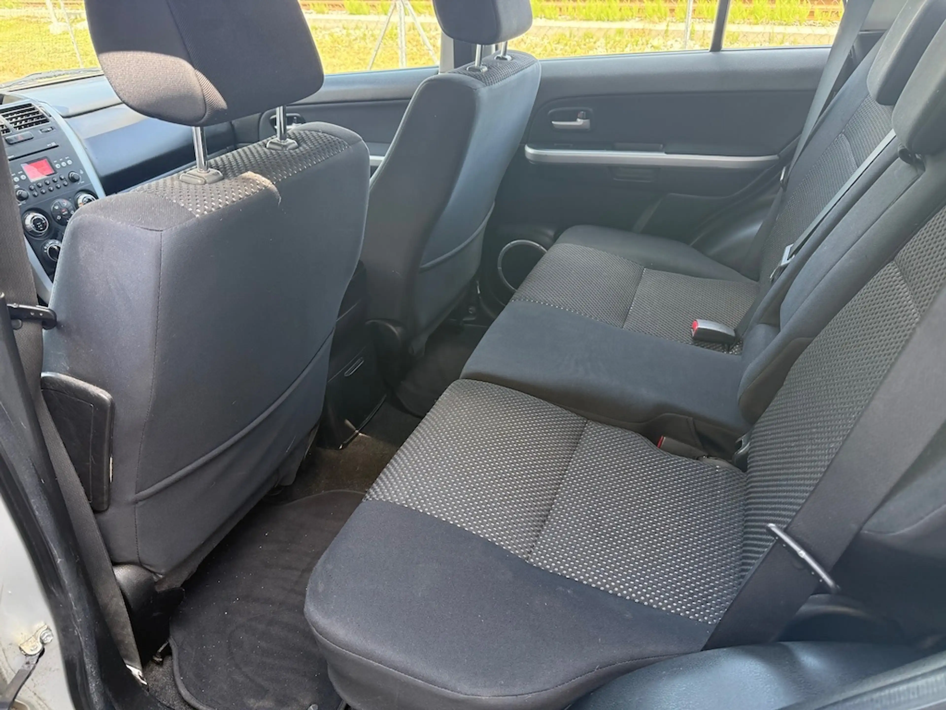 Suzuki Grand Vitara Grand Vitara 1,9 DDiS "deluxe+" *** wenig km !!! — photo 14