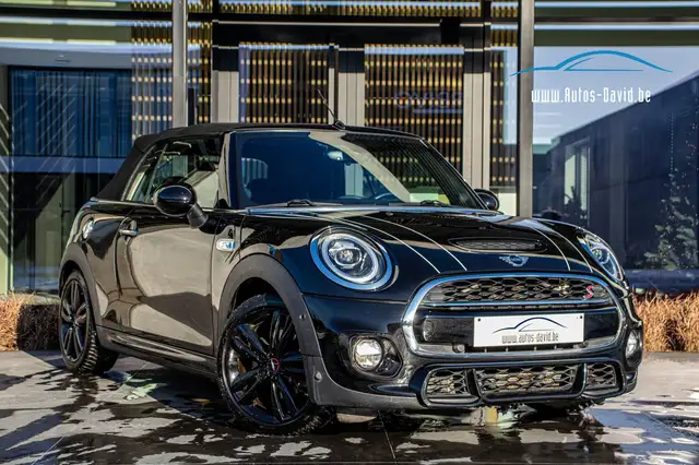 MINI Cooper S Cabrio John Cooper Works 2.0 Turbo / KEYLESS GO / CAMERA