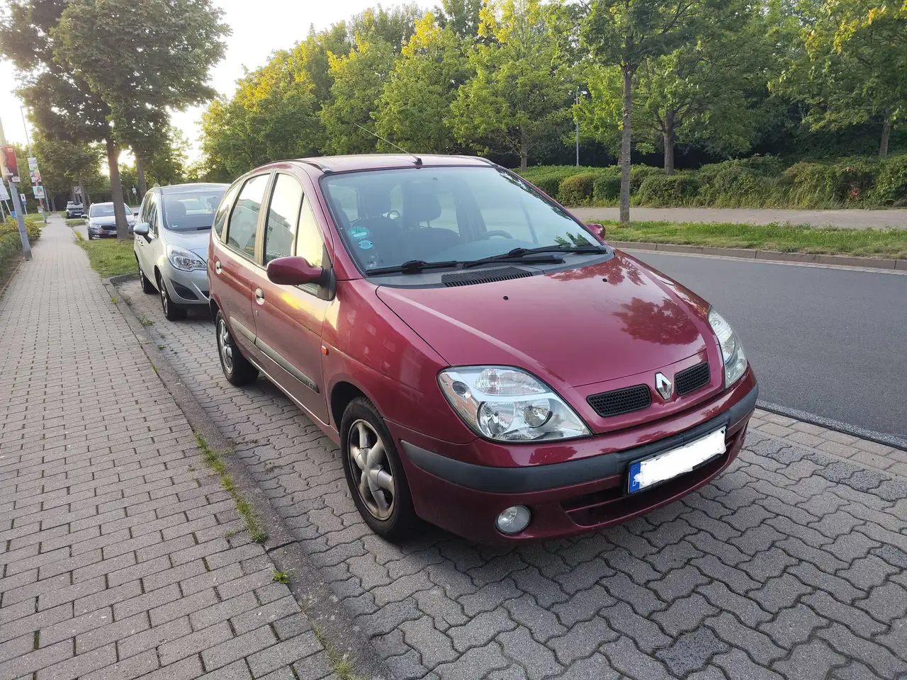 Renault Scenic 1.6 16V RT, foto 1