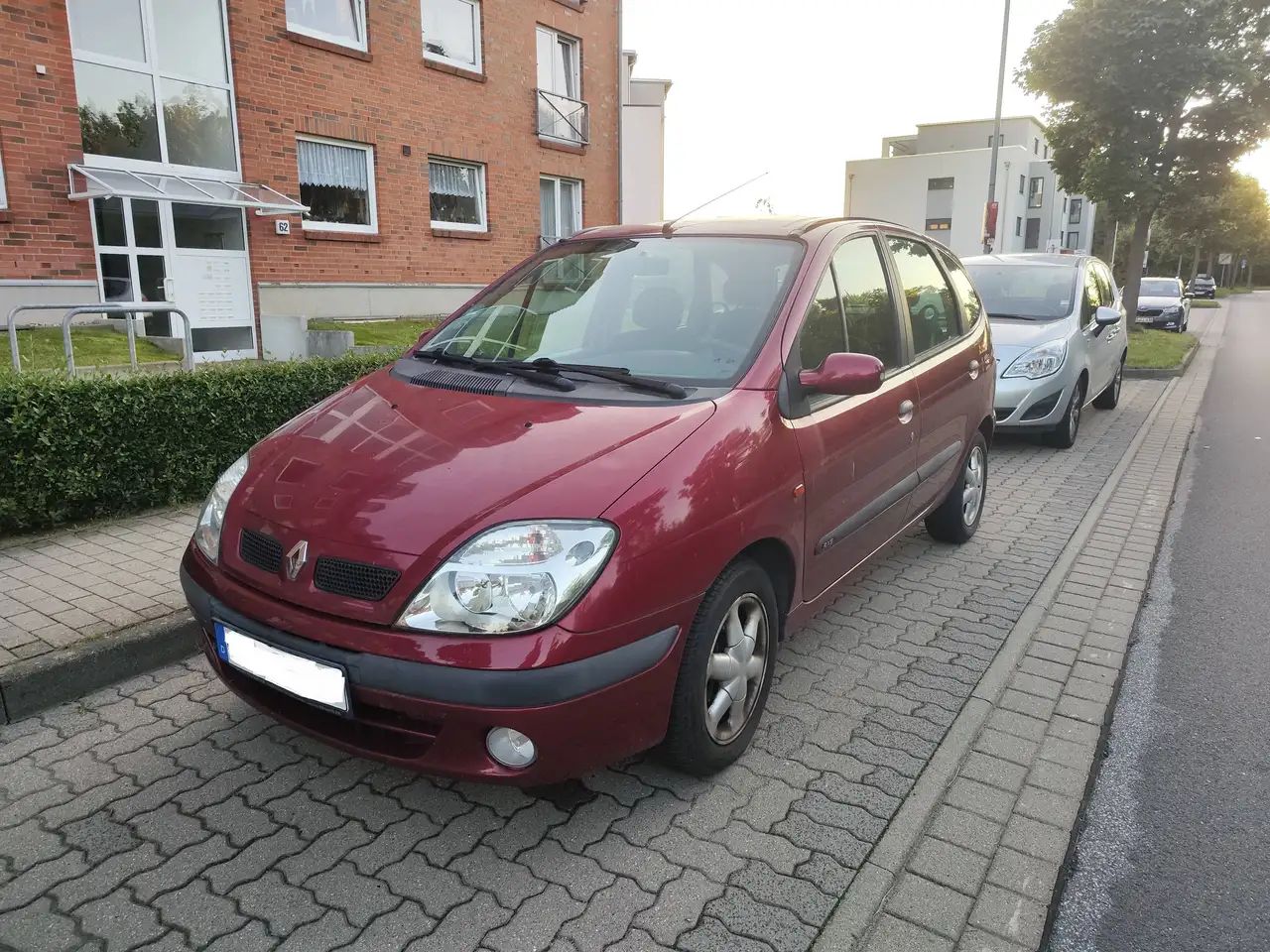 Renault Scenic 1.6 16V RT, foto 2