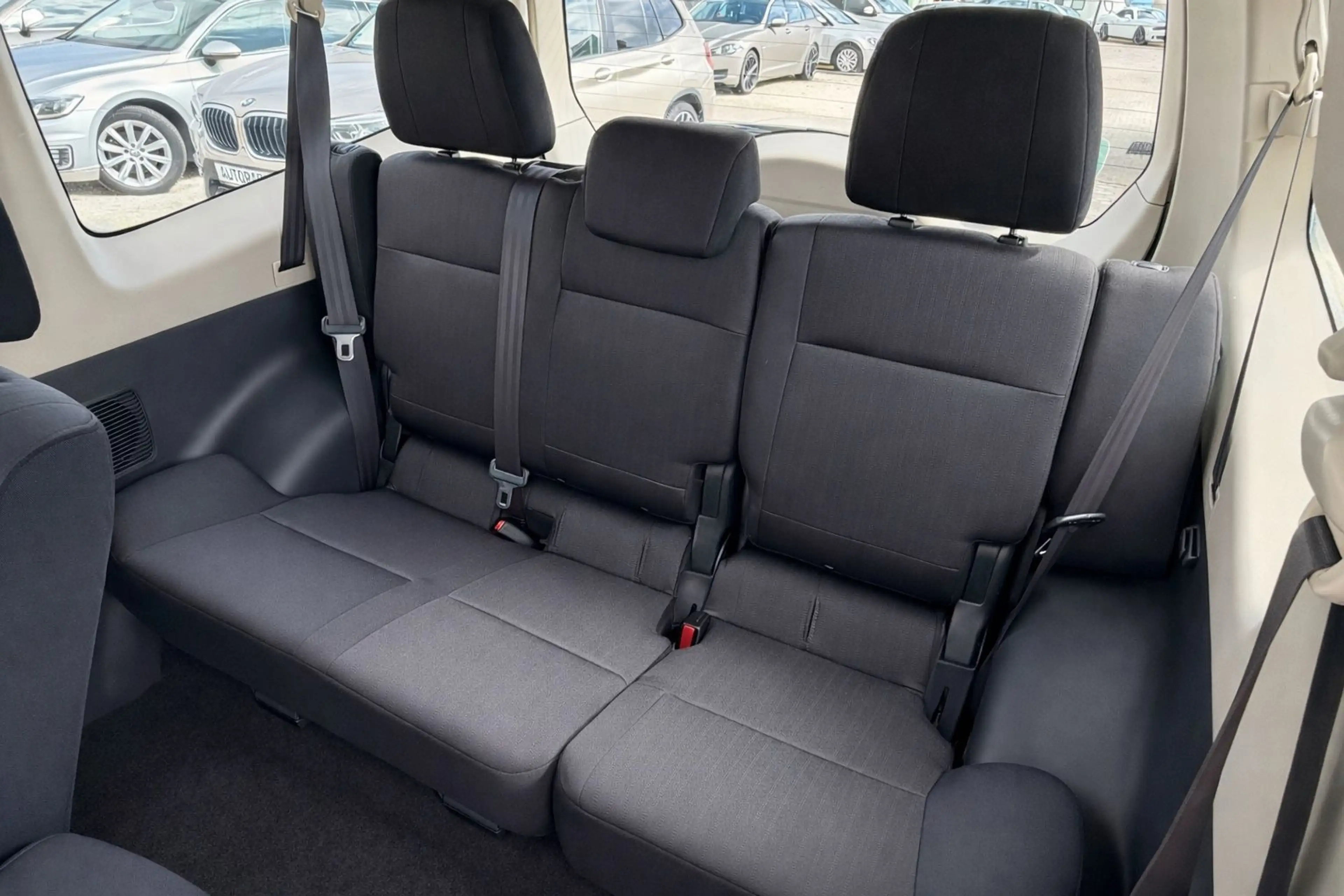 Mitsubishi Pajero 3.2 DI-D *ALLRAD*AHK*1.HAND*AUTOMATIK* — photo 15