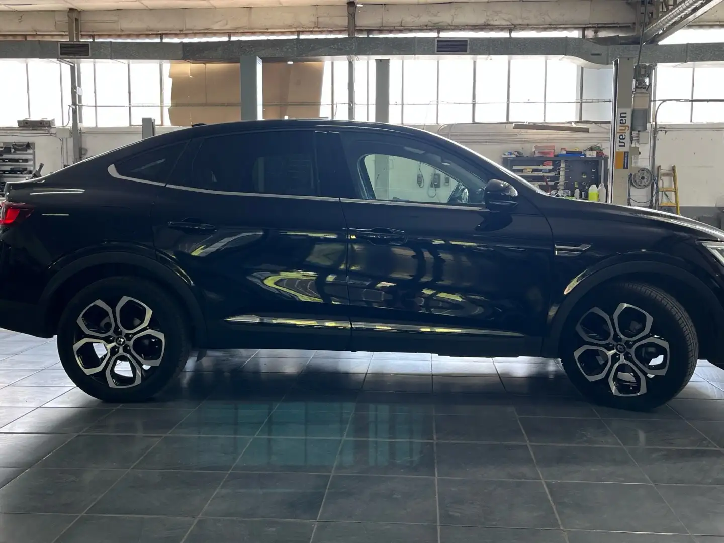 Renault Arkana 1.6 E-Tech Zen 105kW Negro - 2