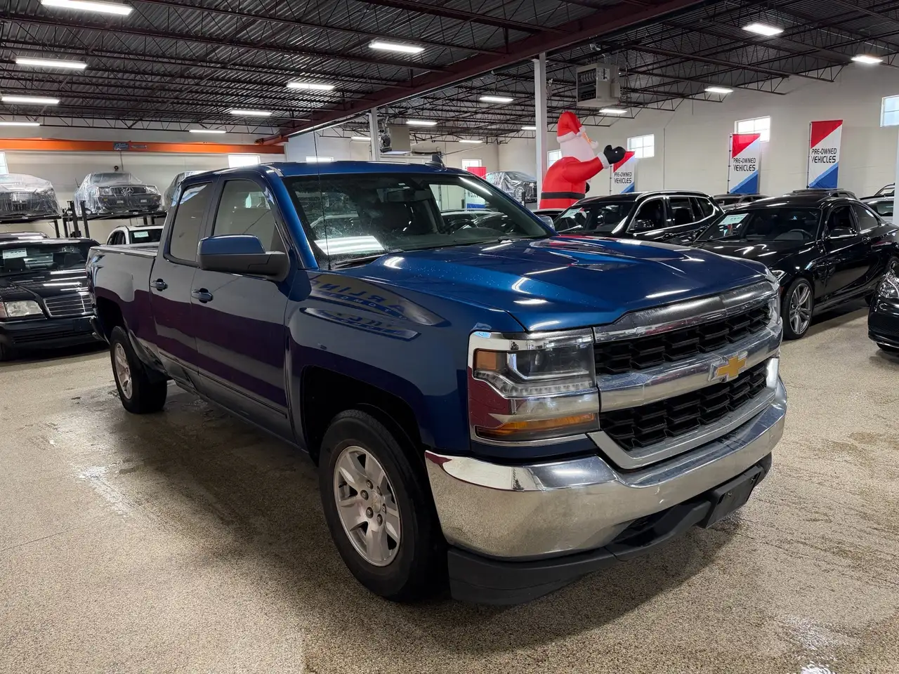 Chevrolet Silverado 1500 снимка Chevrolet Silverado 1500